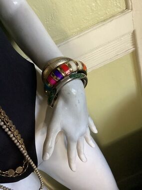 Texture god cuff